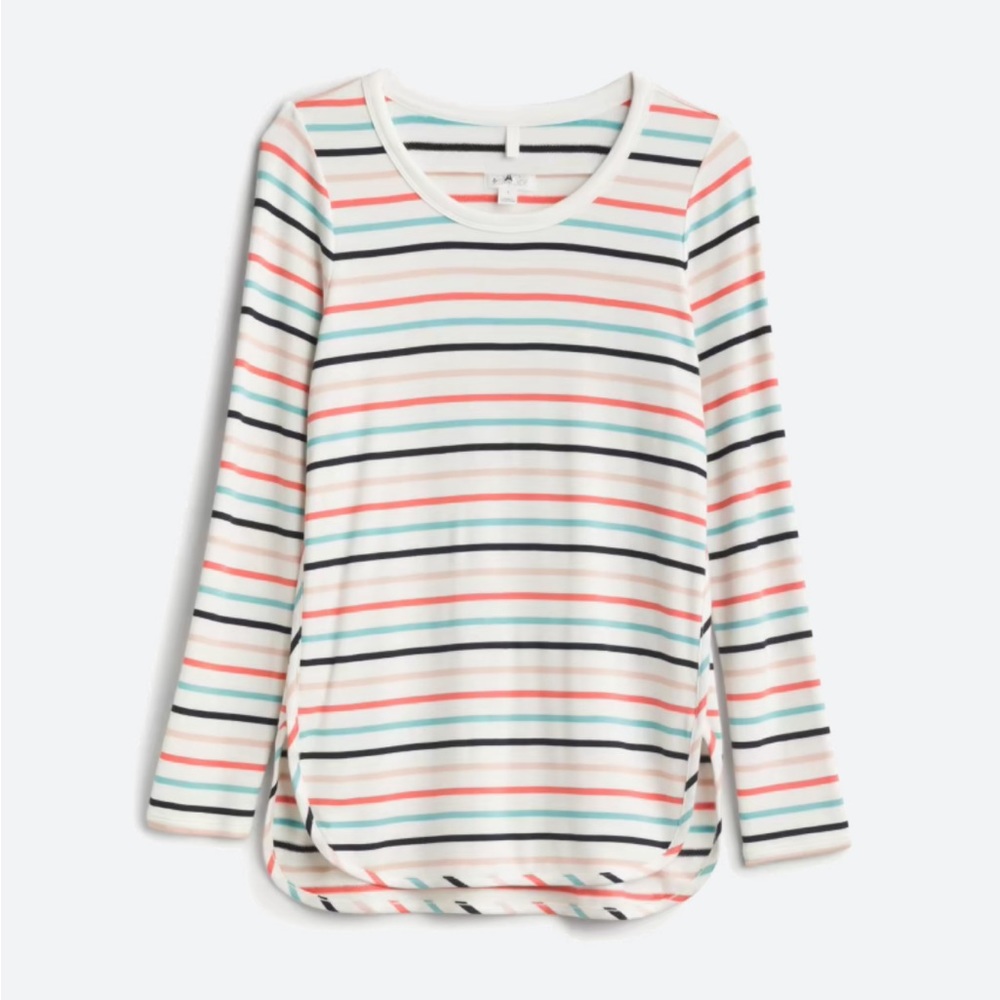 MARKET & SPRUCE
Zansia Curved Hem French Terry
Knit Top